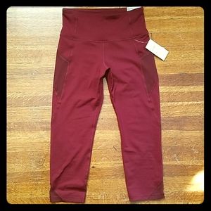 Old Navy Crop Elevate Leggings